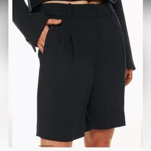 Artizia — Wilfred the Effortless Short 7”